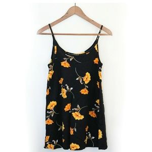 ANXIETY Lose fit floral tank